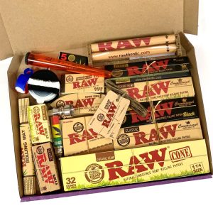 RAW Rolling Papers & Tips